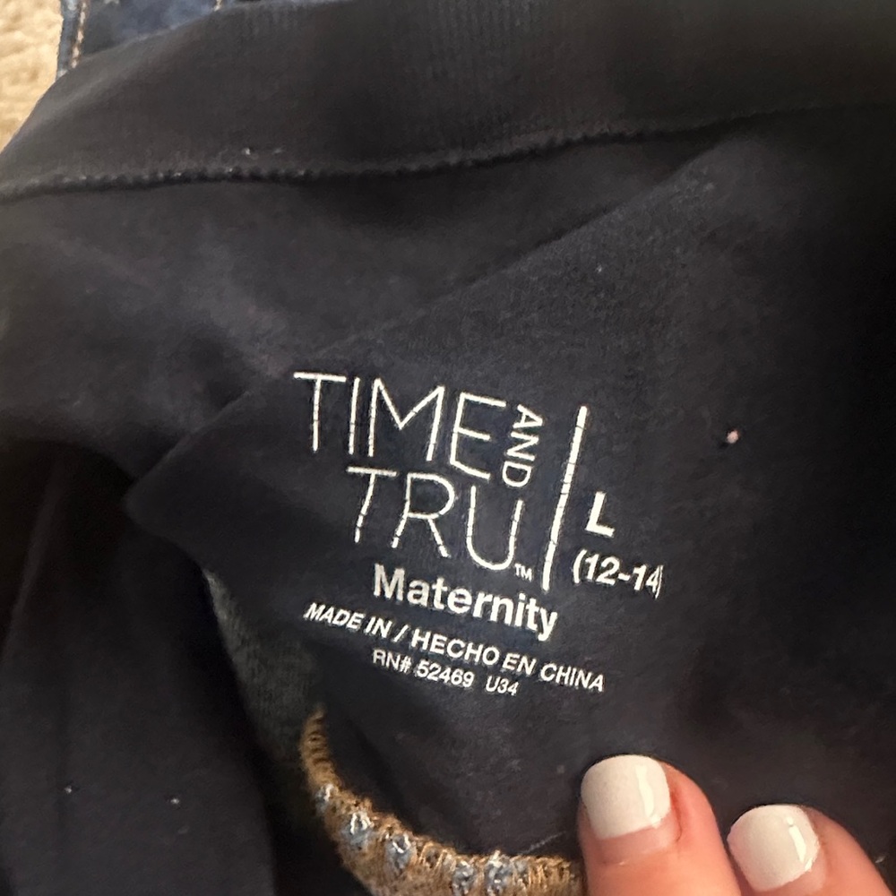 Maternity jeans size large bundle - image 3